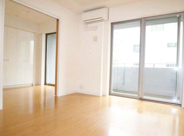 居室・リビング　★広々リビングスペース★