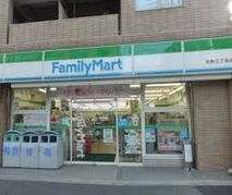 コンビニ　ファミリーマートサンズ京急蒲田駅西口店（コンビニ）まで233m