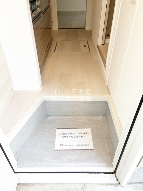 玄関　下駄箱付なので、玄関はいつでもスッキリ片付きますね☆