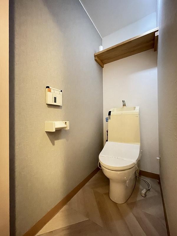 トイレ　トイレ