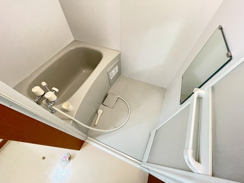 バス・シャワールーム　浴室