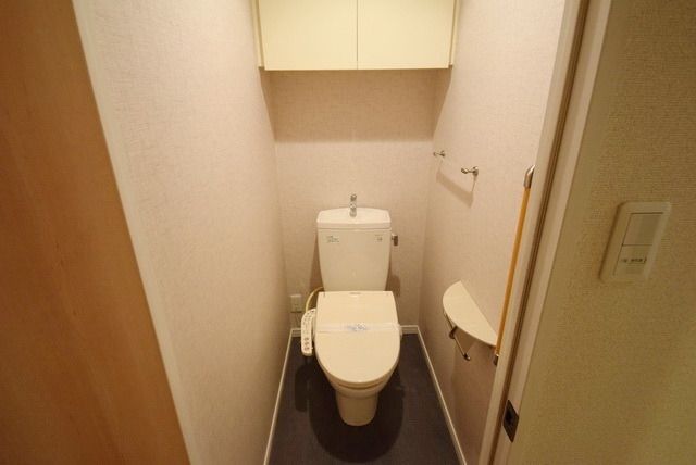 トイレ　別号室参考写真