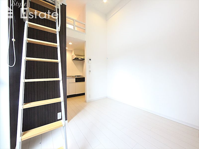 居室・リビング　内装