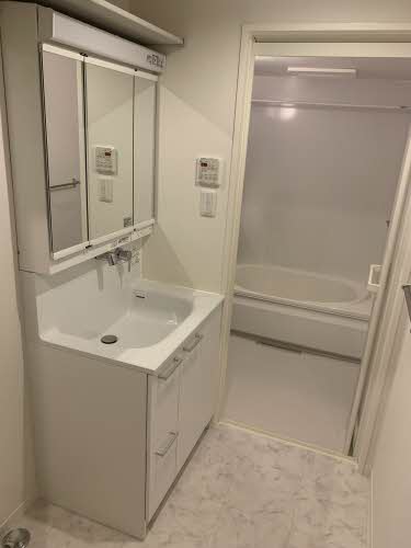 洗面設備　シャンプードレッサー