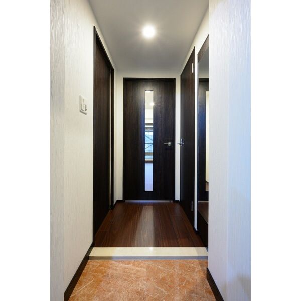 玄関　明るい玄関です