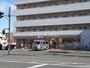 コンビニ　セブンイレブン 松戸日暮6丁目店（コンビニ）まで800m