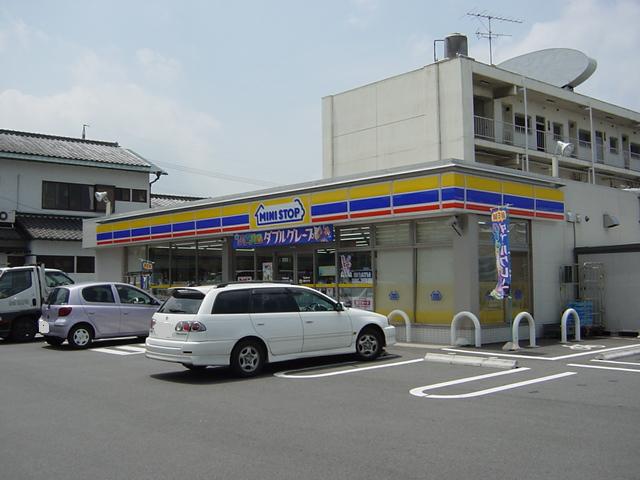 その他　ミニストップ岡崎大門店（その他）まで795m