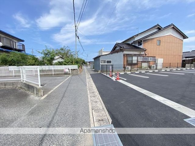 その他　前面道路（その他）まで0m