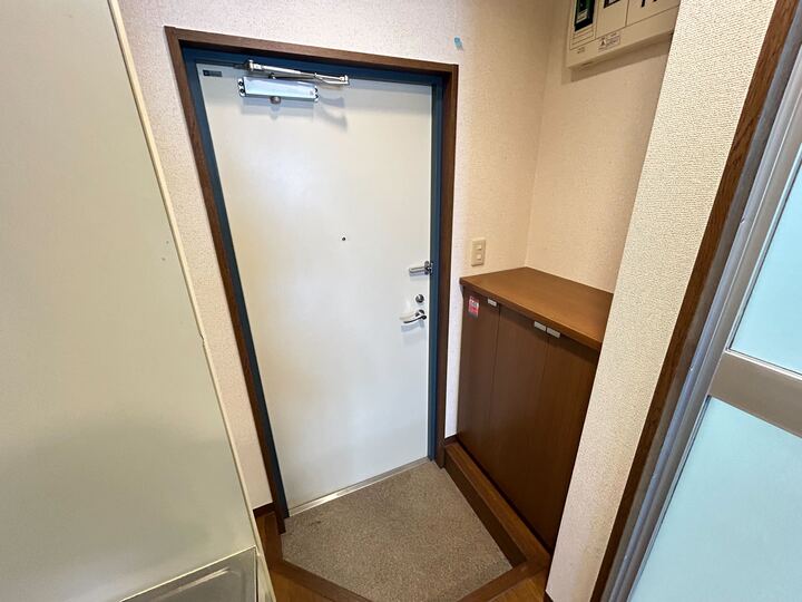 玄関　＊同間取り別部屋参照