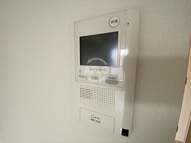 セキュリティ　ルーエ天満橋　TVモニター付きインターホン