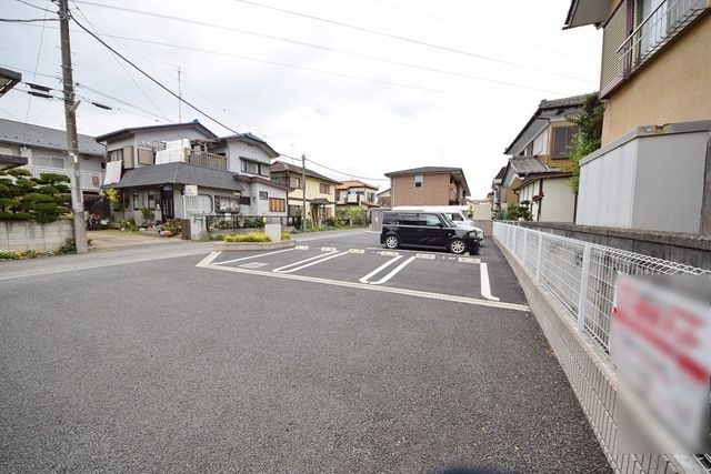 駐車場　駐車場