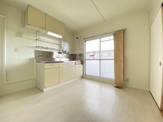 居室・リビング　※代表的なお部屋の写真を掲載しています