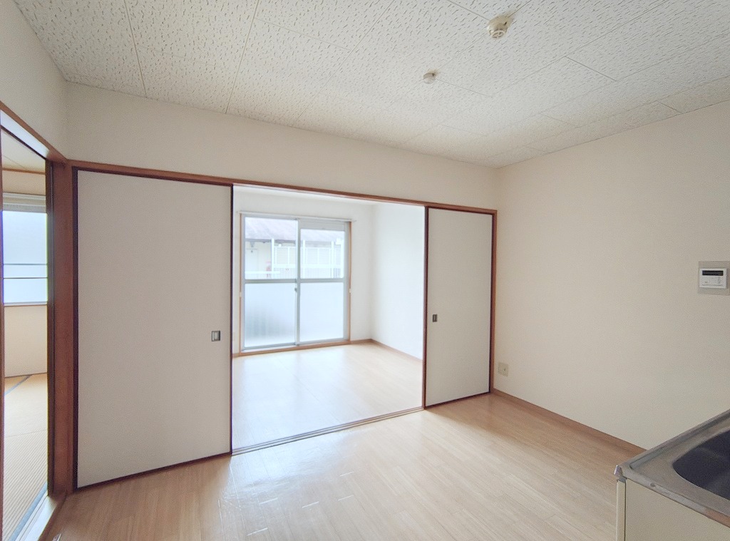 居室・リビング　明るいダイニング！