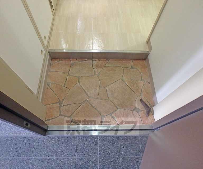 玄関　玄関です。