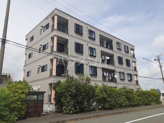 磐田市大原のマンションの建物外観