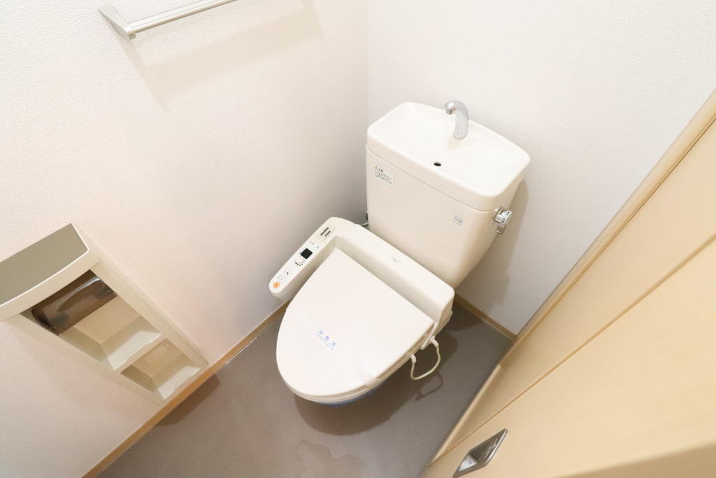 トイレ　温水洗浄便座！