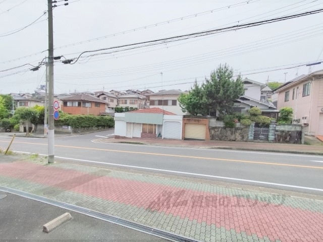 【生駒郡三郷町城山台のアパートの眺望】