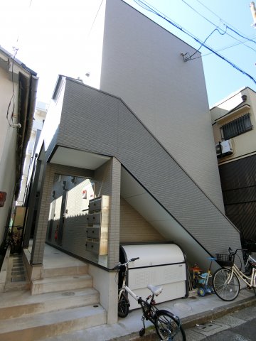 【OBS堺の建物外観】