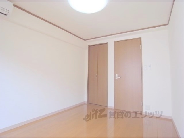 居室・リビング　６帖のお部屋です。