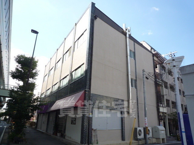 堺市堺区東湊町のマンションの建物外観