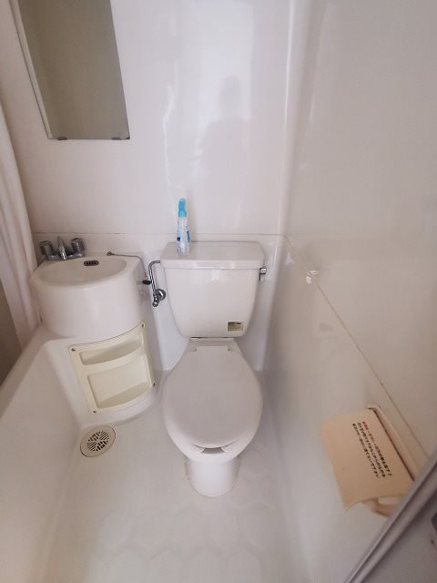 【石川ハイツのトイレ】