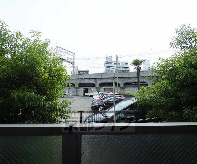 【京都市伏見区津知橋町のマンションの眺望】