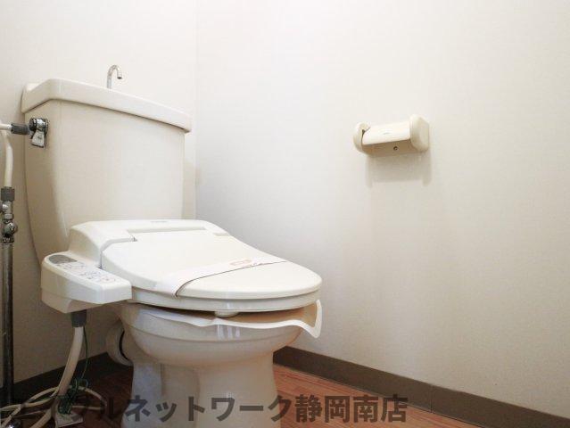 トイレ　シンプルで使いやすいトイレです