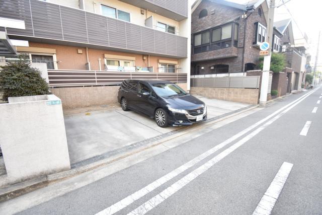 【堺市堺区車之町東のマンションの駐車場】