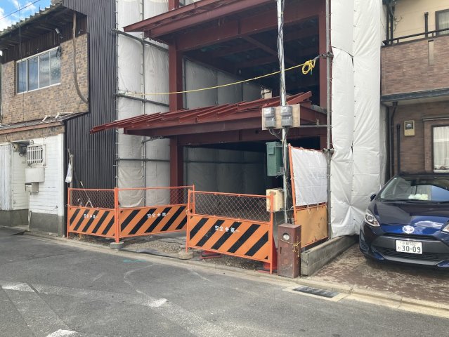 【（仮称）京都五番町新築マンションの建物外観】