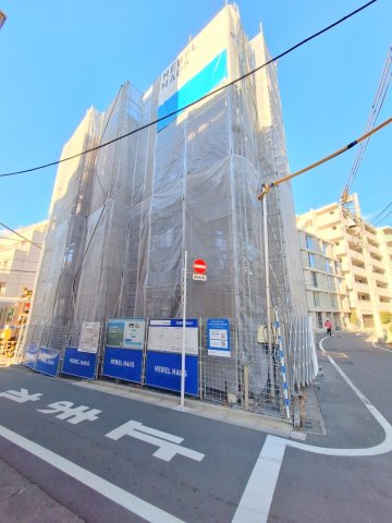 【渋谷区代々木のマンションの建物外観】