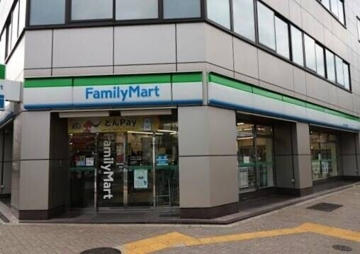 【名古屋市中区丸の内のマンションのコンビニ】