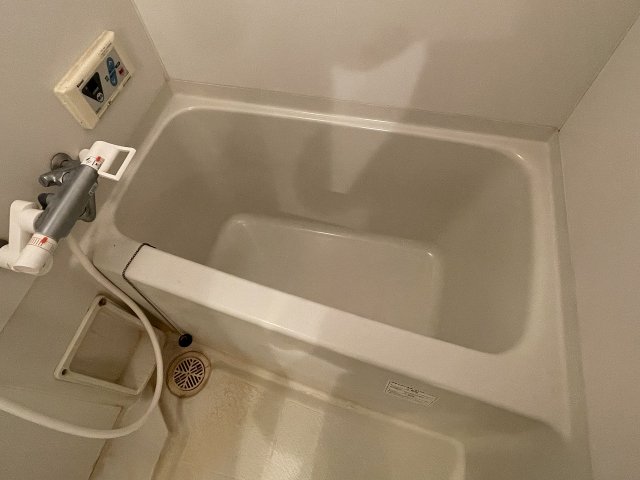 バス・シャワールーム　ゆったり過ごせるお風呂です