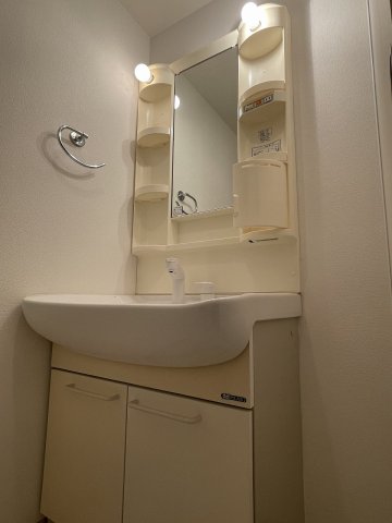 洗面設備　洗面所です