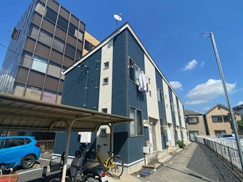 【鎌ケ谷市中央のアパートの建物外観】