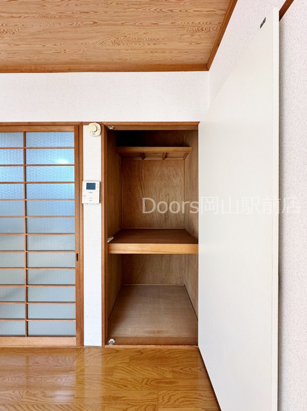 収納　別のお部屋の写真です。