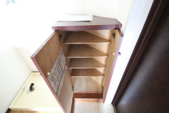 収納　※別の部屋の写真です。