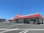 ドラックストア　ツルハドラッグひたちなか昭和通り店（ドラッグストア）まで933m