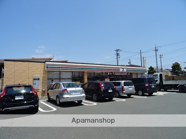 コンビニ　セブンイレブン（コンビニ）まで762m