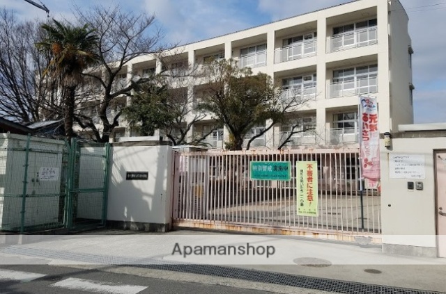 小学校　東大阪市立小学校弥栄小学校（小学校）まで1321m