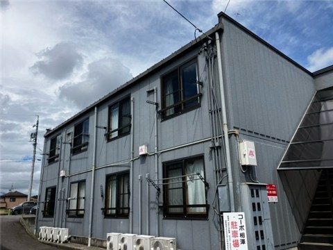 建物外観　南向きの陽当たりの良いお部屋です。