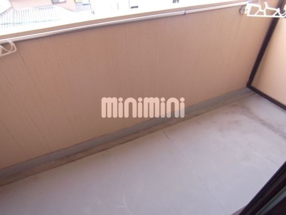 バルコニー　洋間９帖です