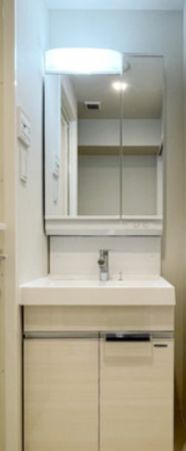 洗面設備　独立洗面台で身支度をすべて済ませてしまいましょう