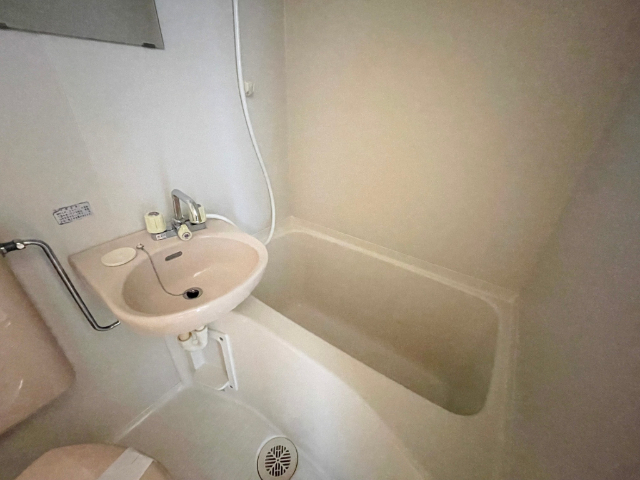 バス・シャワールーム　※写真は別室サンプル写真。