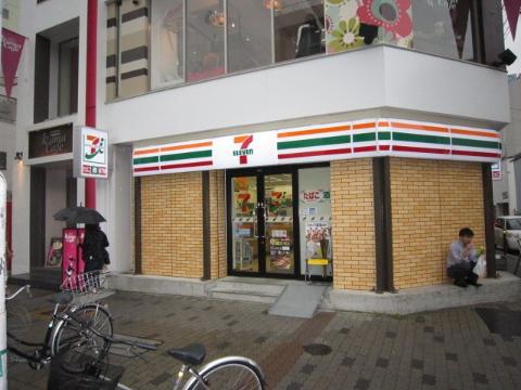その他　セブンイレブン名古屋栄3呉服町通店（その他）まで63m