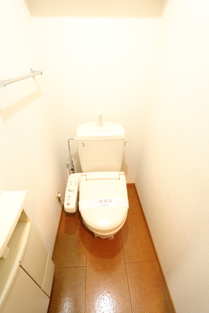 トイレ　☆快適な温水洗浄便座☆