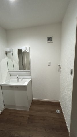 洗面設備　脱衣スペースもあります