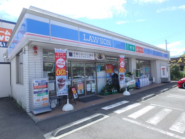 コンビニ　ローソン（コンビニ）まで800m