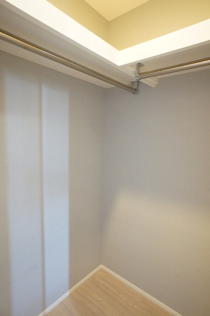 収納　ＷＩＣ，洋室６．１畳※前回募集時のお写真になります。