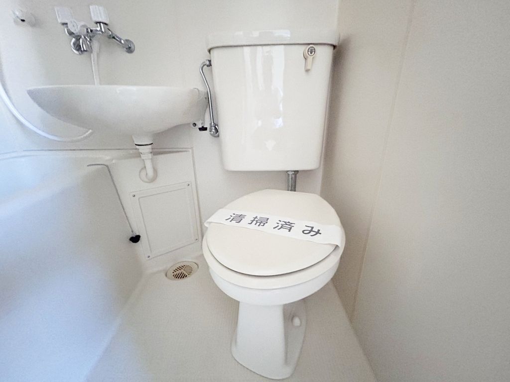 トイレ　別部屋参考写真