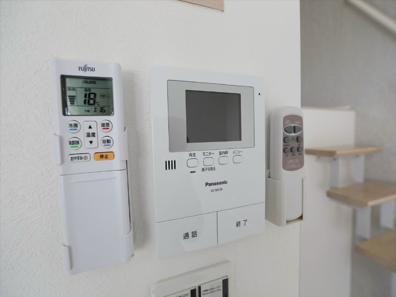 セキュリティ　TVモニター付インターホン